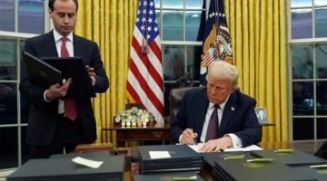 Donald Trump signs executive orders